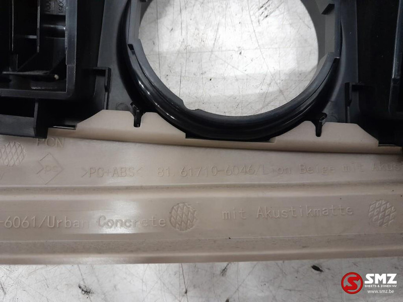 MAN Occ instrumentenpaneel+schakelaars MAN - Кабина и интерьер для Грузовиков: фото 4 MAN Occ instrumentenpaneel+schakelaars MAN - Кабина и интерьер для Грузовиков: фото 4