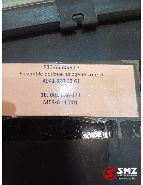 Mercedes-Benz Koplamp rechts Mercedes - Передняя фара для Грузовиков: фото 4 Mercedes-Benz Koplamp rechts Mercedes - Передняя фара для Грузовиков: фото 4