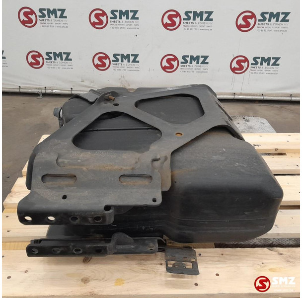 Mercedes-Benz Occ AdBluetank 60L + AdBlueniveausensor Mercedes - Подготовка топлива для Грузовиков: фото 4 Mercedes-Benz Occ AdBluetank 60L + AdBlueniveausensor Mercedes - Подготовка топлива для Грузовиков: фото 4