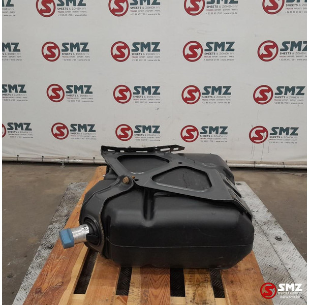 Mercedes-Benz Occ AdBluetank 60L + AdBlueniveausensor Mercedes - Подготовка топлива для Грузовиков: фото 2 Mercedes-Benz Occ AdBluetank 60L + AdBlueniveausensor Mercedes - Подготовка топлива для Грузовиков: фото 2