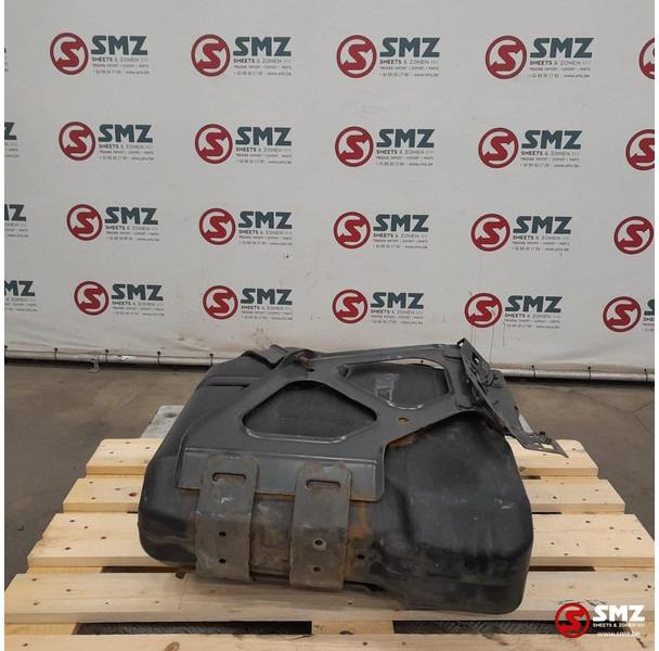 Mercedes-Benz Occ AdBluetank 60L + AdBlueniveausensor Mercedes - Подготовка топлива для Грузовиков: фото 3 Mercedes-Benz Occ AdBluetank 60L + AdBlueniveausensor Mercedes - Подготовка топлива для Грузовиков: фото 3