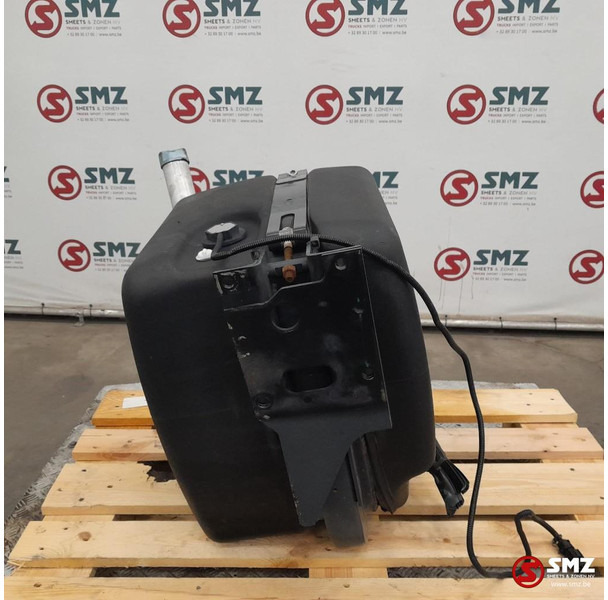 Mercedes-Benz Occ AdBluetank 85L + AdBlueniveausensor Mercedes - Подготовка топлива для Грузовиков: фото 3 Mercedes-Benz Occ AdBluetank 85L + AdBlueniveausensor Mercedes - Подготовка топлива для Грузовиков: фото 3