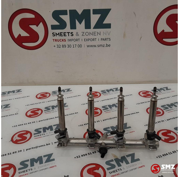 Mercedes-Benz Occ brandstofinjectiespruitsuk + 4 verstuivers AMG - Подготовка топлива для Легковых автомобилей: фото 2 Mercedes-Benz Occ brandstofinjectiespruitsuk + 4 verstuivers AMG - Подготовка топлива для Легковых автомобилей: фото 2