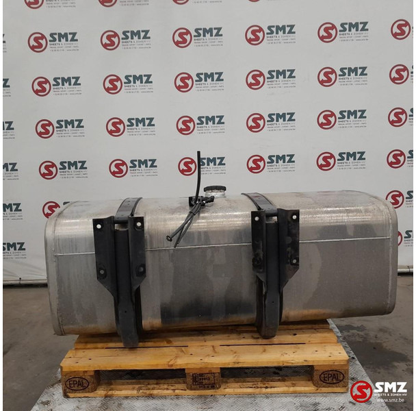 Mercedes-Benz Occ brandstoftank 500L + brandstofniveausensor + s - Топливный бак для Грузовиков: фото 2 Mercedes-Benz Occ brandstoftank 500L + brandstofniveausensor + s - Топливный бак для Грузовиков: фото 2