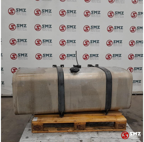 Mercedes-Benz Occ brandstoftank 500L + brandstofniveausensor + s - Топливный бак для Грузовиков: фото 1 Mercedes-Benz Occ brandstoftank 500L + brandstofniveausensor + s - Топливный бак для Грузовиков: фото 1