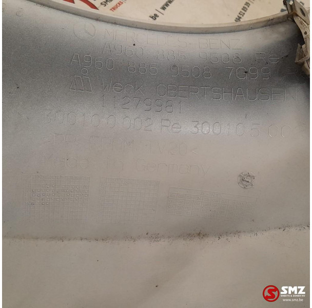 Mercedes-Benz Occ koplampkap rechts Mercedes - Передняя фара для Грузовиков: фото 3 Mercedes-Benz Occ koplampkap rechts Mercedes - Передняя фара для Грузовиков: фото 3