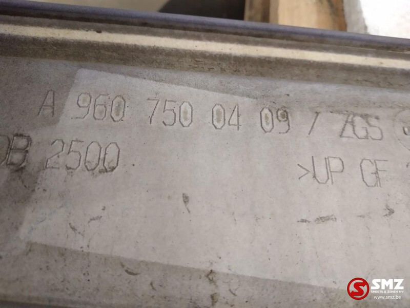 Mercedes-Benz Occ motorkap Mercedes - Капот для Грузовиков: фото 4 Mercedes-Benz Occ motorkap Mercedes - Капот для Грузовиков: фото 4