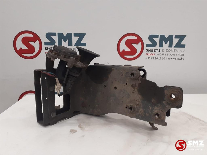 Mercedes-Benz Occ onderste tredebeugel links Mercedes - Рама/ Шасси для Грузовиков: фото 1 Mercedes-Benz Occ onderste tredebeugel links Mercedes - Рама/ Шасси для Грузовиков: фото 1