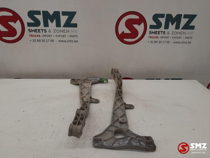 Mercedes-Benz Occ set koplampsteunen L/R Mercedes - Передняя фара для Грузовиков: фото 4 Mercedes-Benz Occ set koplampsteunen L/R Mercedes - Передняя фара для Грузовиков: фото 4