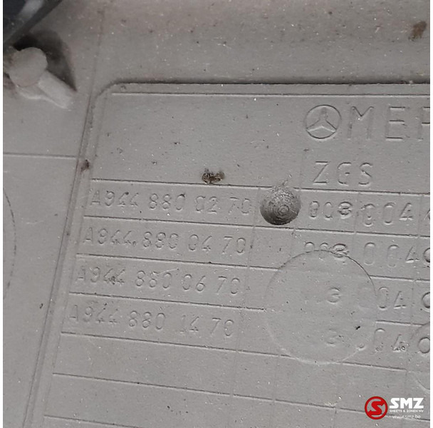 Mercedes-Benz Occ voorbumper Mercedes - Бампер для Грузовиков: фото 3 Mercedes-Benz Occ voorbumper Mercedes - Бампер для Грузовиков: фото 3