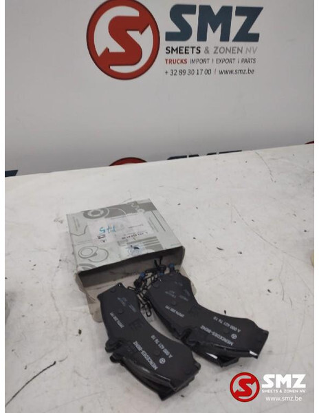 Mercedes-Benz Set remblokken mercedes sprinter w901-w905 a008420 - Тормозные колодки для Грузовиков: фото 1 Mercedes-Benz Set remblokken mercedes sprinter w901-w905 a008420 - Тормозные колодки для Грузовиков: фото 1