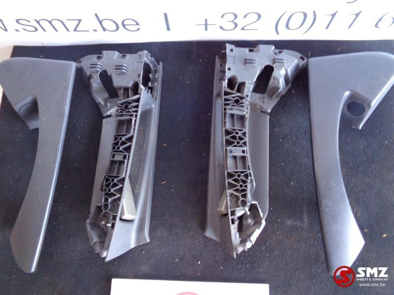 Renault Occ deurklink binnen rechts renault premium - Дверь и запчасти для Грузовиков: фото 2 Renault Occ deurklink binnen rechts renault premium - Дверь и запчасти для Грузовиков: фото 2