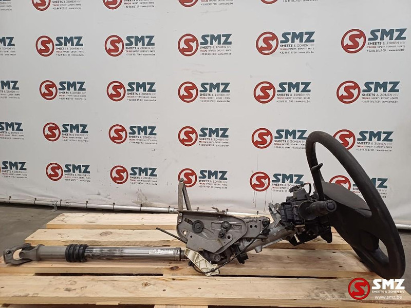 Renault Occ stuurwiel + stuurkolom + stuurkolomschakelaars - Рулевое управление для Грузовиков: фото 2 Renault Occ stuurwiel + stuurkolom + stuurkolomschakelaars - Рулевое управление для Грузовиков: фото 2