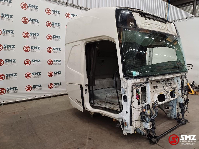 Volvo Occ Cabine Volvo FH4 met schade - Кабина и интерьер для Грузовиков: фото 3 Volvo Occ Cabine Volvo FH4 met schade - Кабина и интерьер для Грузовиков: фото 3