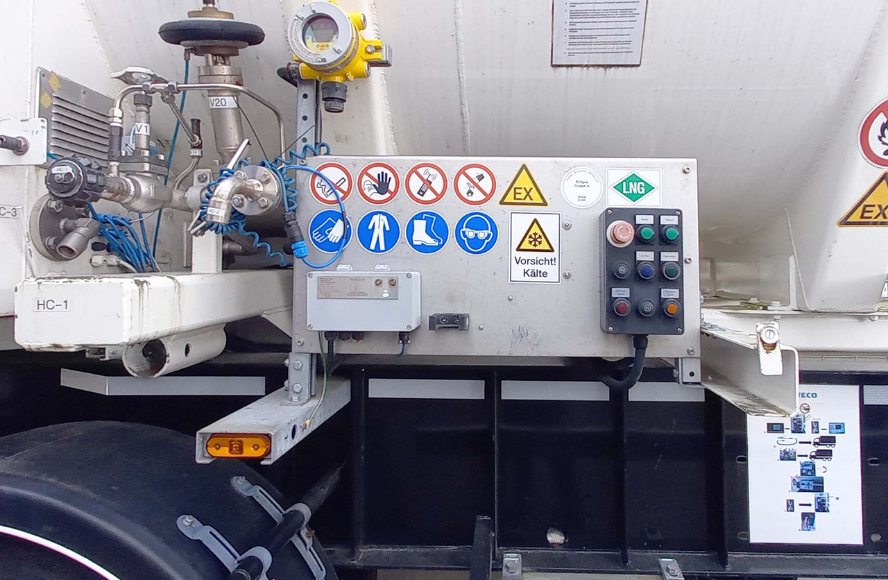 Полуприцеп-цистерна Schwingenschlögel Gas tank semi-trailer used for LNG/CNG mobile filling station Methan Gas Cryogenic: фото 6 Полуприцеп-цистерна Schwingenschlögel Gas tank semi-trailer used for LNG/CNG mobile filling station Methan Gas Cryogenic: фото 6