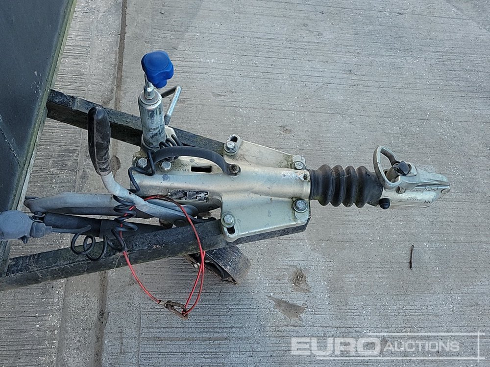 Прицеп для спецтехники 1 Ton Box Twin Axle Trailer, Side Door, Roller Door: фото 14 Прицеп для спецтехники 1 Ton Box Twin Axle Trailer, Side Door, Roller Door: фото 14