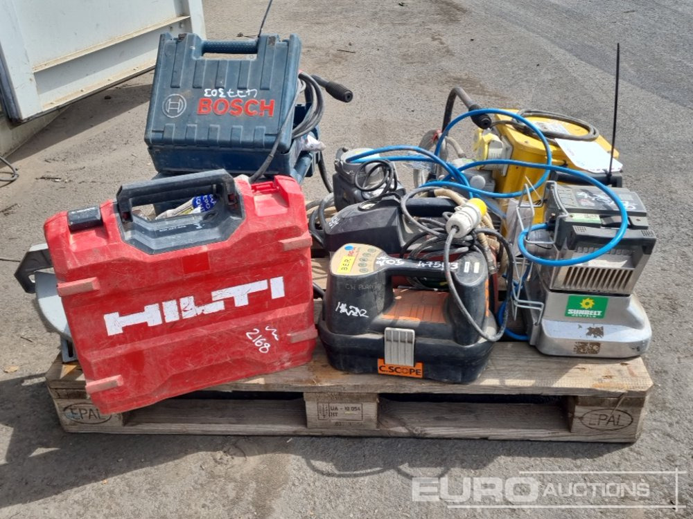 110Volt Transformer, 110Volt Vacuum Pump (3 of), 110Volt Hand Held Floor Sander, Cable Avoidance Tool Signal Detector - Строительное оборудование: фото 1 110Volt Transformer, 110Volt Vacuum Pump (3 of), 110Volt Hand Held Floor Sander, Cable Avoidance Tool Signal Detector - Строительное оборудование: фото 1