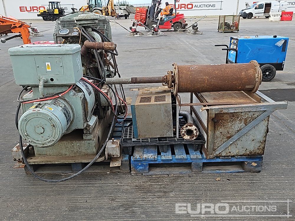 17kVA Generator, 3 Clinder Engine, Fuel Tank, Control Panel & Exhaust - Электрогенератор: фото 4 17kVA Generator, 3 Clinder Engine, Fuel Tank, Control Panel & Exhaust - Электрогенератор: фото 4