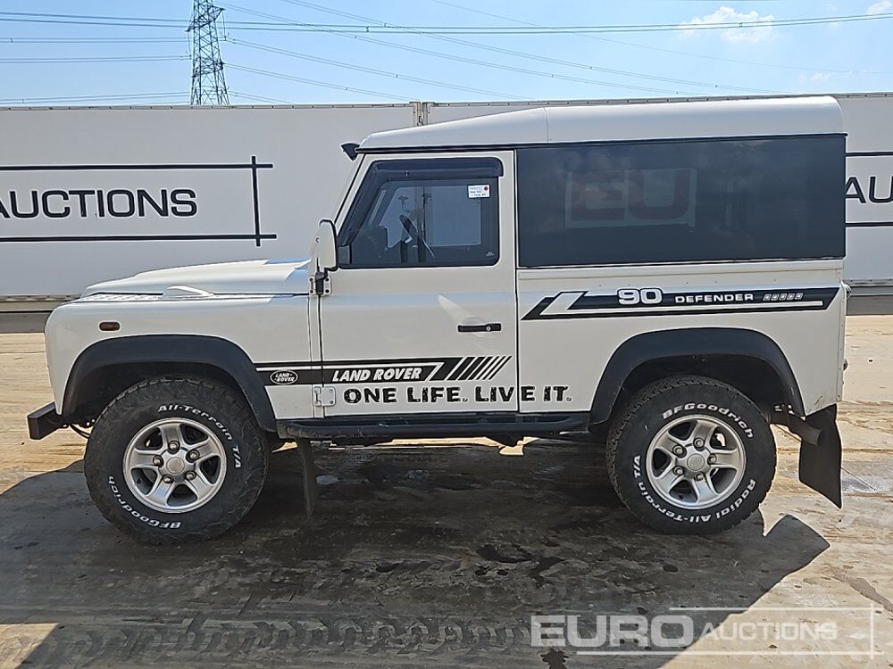 2004 Land Rover Defender 90 - Внедорожник: фото 2 2004 Land Rover Defender 90 - Внедорожник: фото 2
