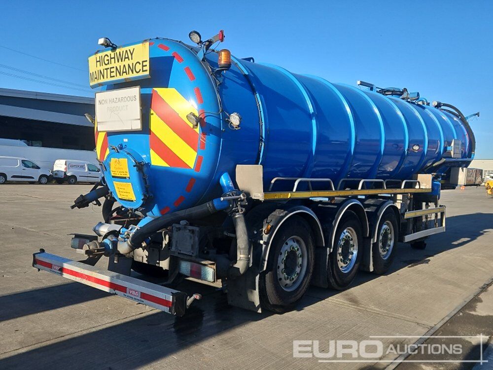 2004 Whale Tri Axle Tanker Trailer, Rear Lifting Axle - Прицеп-цистерна: фото 5 2004 Whale Tri Axle Tanker Trailer, Rear Lifting Axle - Прицеп-цистерна: фото 5