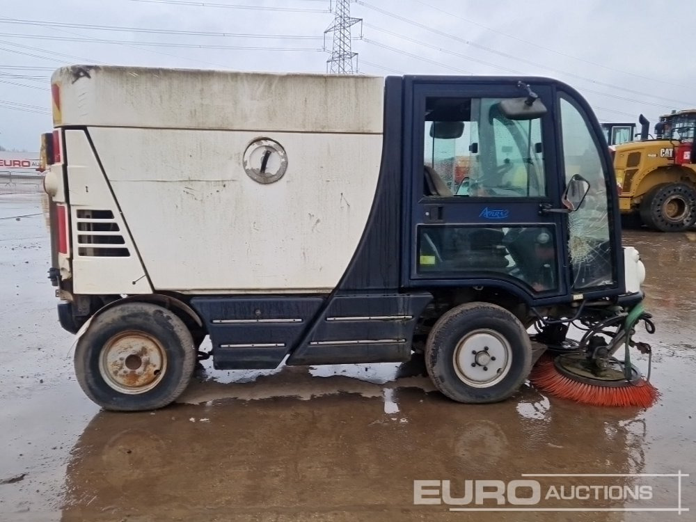 Подметально-уборочная машина 2005 Mathieu Yno Azura2: фото 6