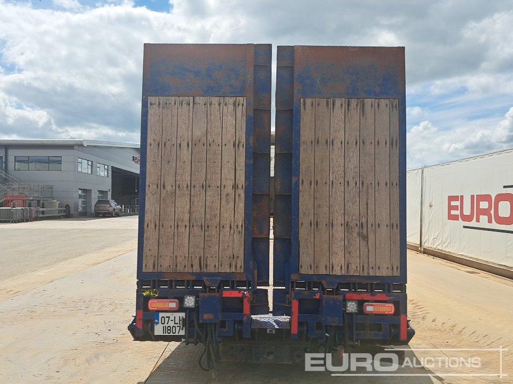 2007 Volvo FM9 - Грузовик бортовой/ Платформа: фото 4 2007 Volvo FM9 - Грузовик бортовой/ Платформа: фото 4