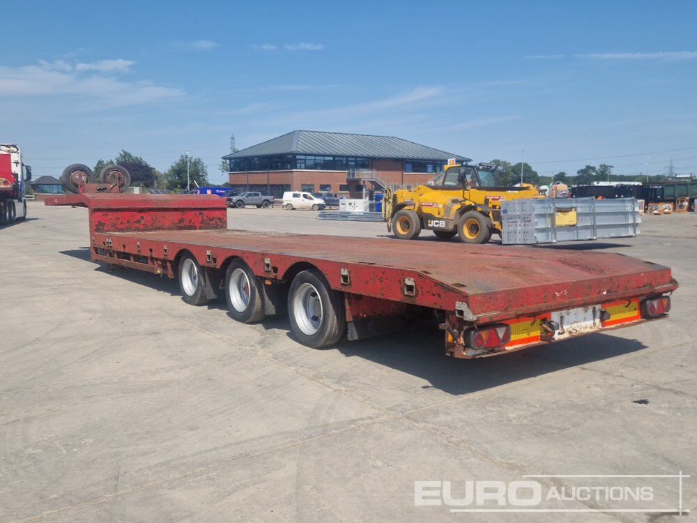 2009 TSR Tri Axle Extendable Stepframe Low Loader Trailer, Out Riggers, Rear Steer, Winch (Plating Certificate Available) - Полуприцеп бортовой/ Платформа: фото 3 2009 TSR Tri Axle Extendable Stepframe Low Loader Trailer, Out Riggers, Rear Steer, Winch (Plating Certificate Available) - Полуприцеп бортовой/ Платформа: фото 3