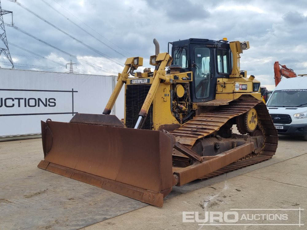 2010 CAT D6T - Бульдозер: фото 1 2010 CAT D6T - Бульдозер: фото 1