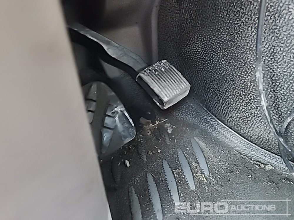 Подметально-уборочная машина 2010 DAF LF55-220: фото 47