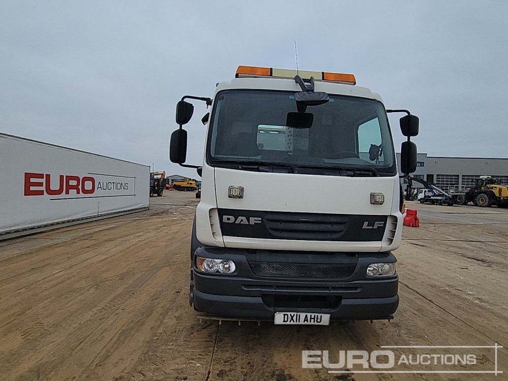 Подметально-уборочная машина 2011 DAF LF55.250: фото 8
