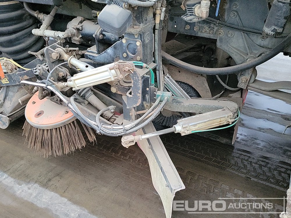 Подметально-уборочная машина 2013 DAF 55.220: фото 21 Подметально-уборочная машина 2013 DAF 55.220: фото 21