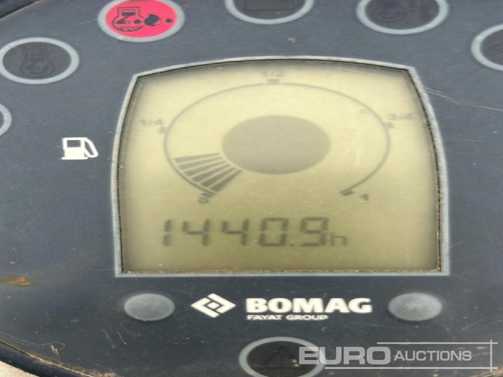 2014 Bomag BW120AD-5 - Каток: фото 4 2014 Bomag BW120AD-5 - Каток: фото 4