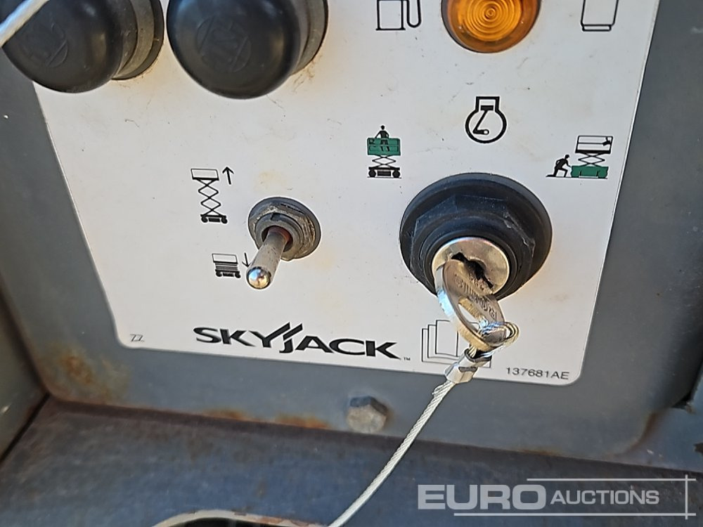 Подъёмник 2015 SkyJack SJ6826RT: фото 38
