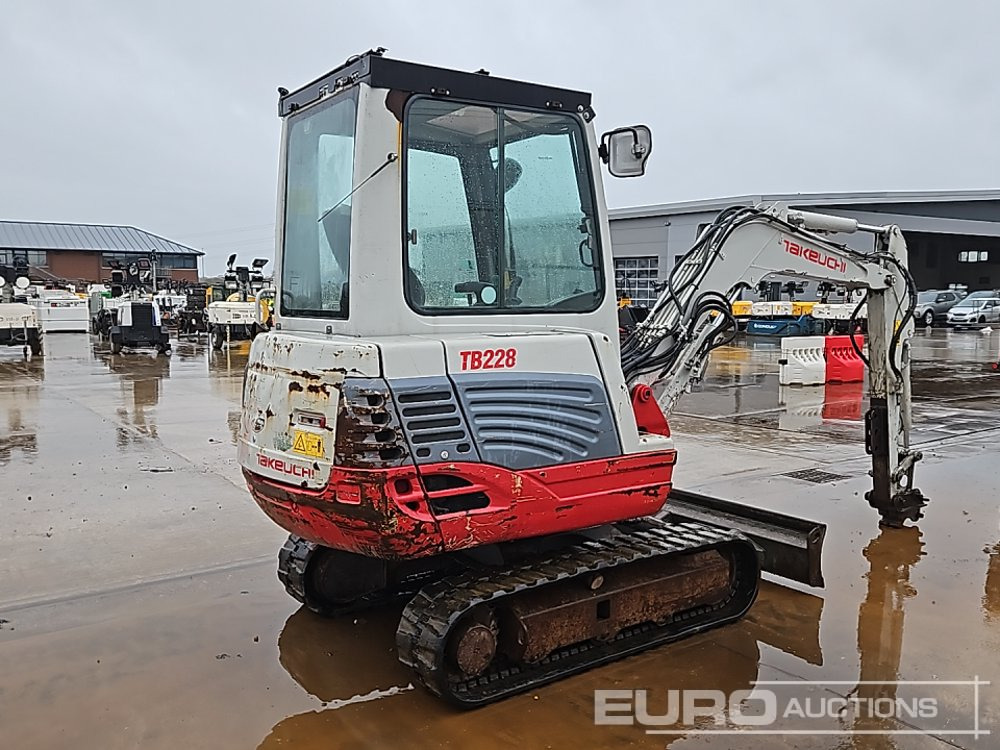 2015 Takeuchi TB228 - Мини-экскаватор: фото 5 2015 Takeuchi TB228 - Мини-экскаватор: фото 5