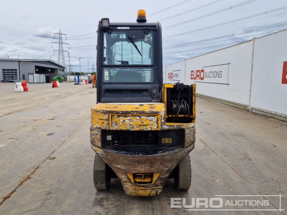 2016 JCB TLT30 - Телескопический погрузчик: фото 4 2016 JCB TLT30 - Телескопический погрузчик: фото 4