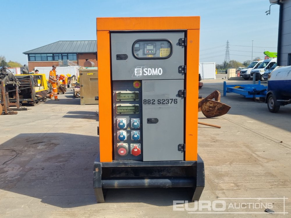 2016 SDMO R110C3 - Электрогенератор: фото 2 2016 SDMO R110C3 - Электрогенератор: фото 2