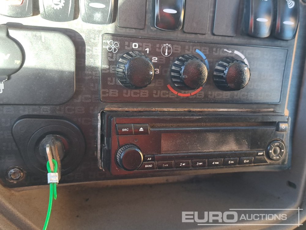 Экскаватор-погрузчик 2017 JCB 3CX Compact: фото 32 Экскаватор-погрузчик 2017 JCB 3CX Compact: фото 32