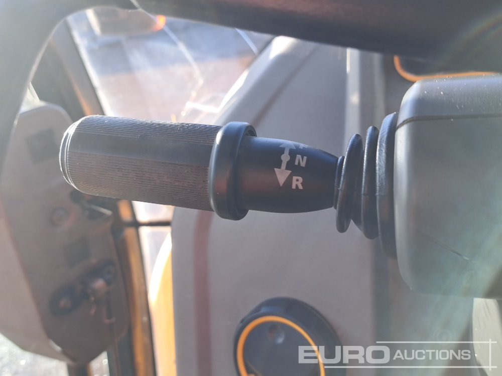 Экскаватор-погрузчик 2017 JCB 3CX Compact: фото 23 Экскаватор-погрузчик 2017 JCB 3CX Compact: фото 23