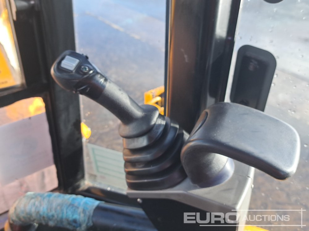 Экскаватор-погрузчик 2017 JCB 3CX Compact: фото 34 Экскаватор-погрузчик 2017 JCB 3CX Compact: фото 34