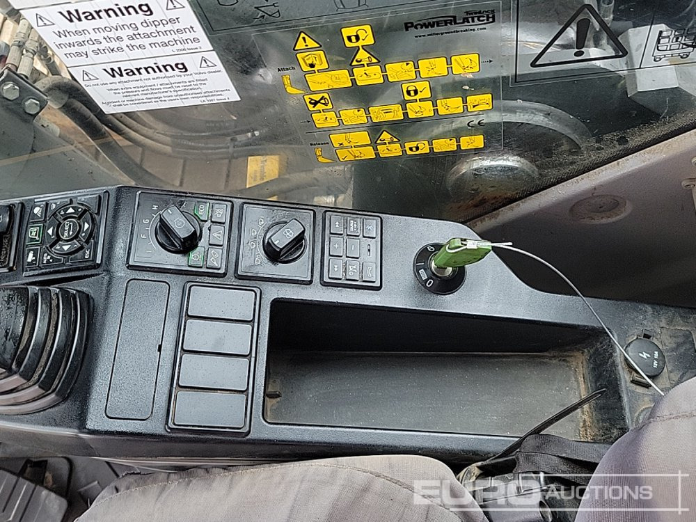 Гусеничный экскаватор 2017 Volvo EC180EL: фото 36