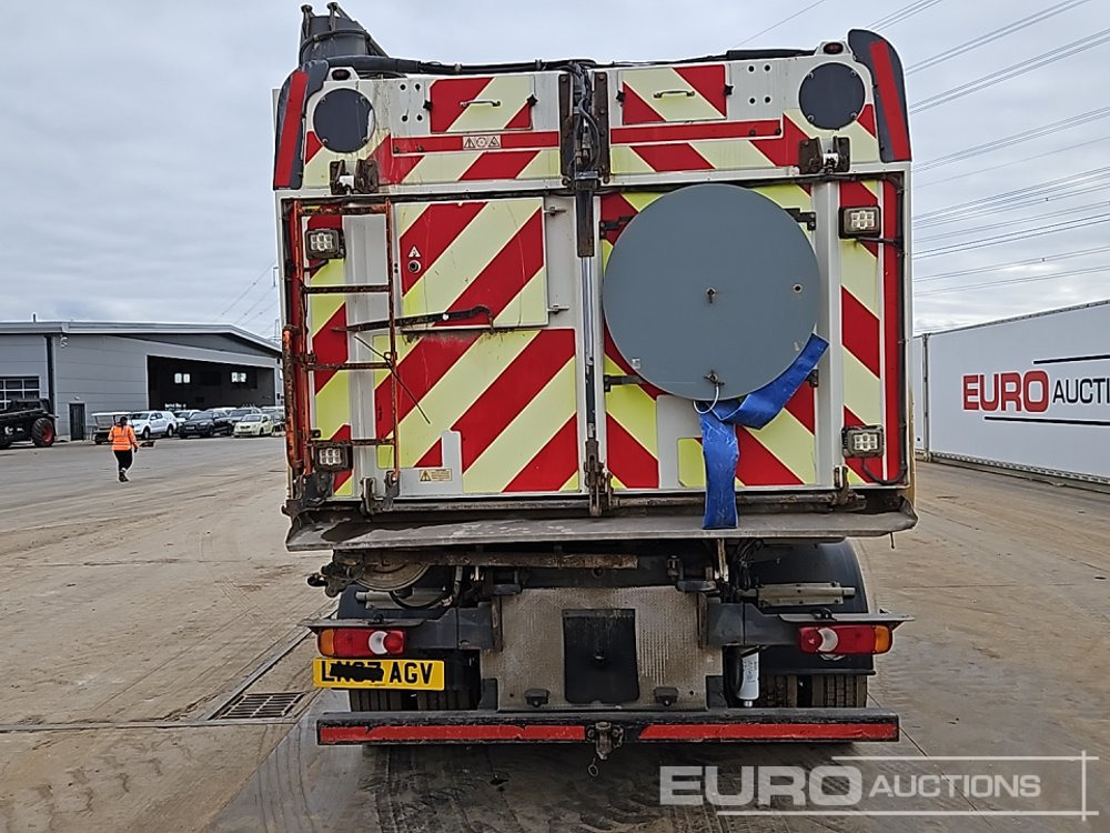 2018 DAF LF230 - Подметально-уборочная машина: фото 4 2018 DAF LF230 - Подметально-уборочная машина: фото 4