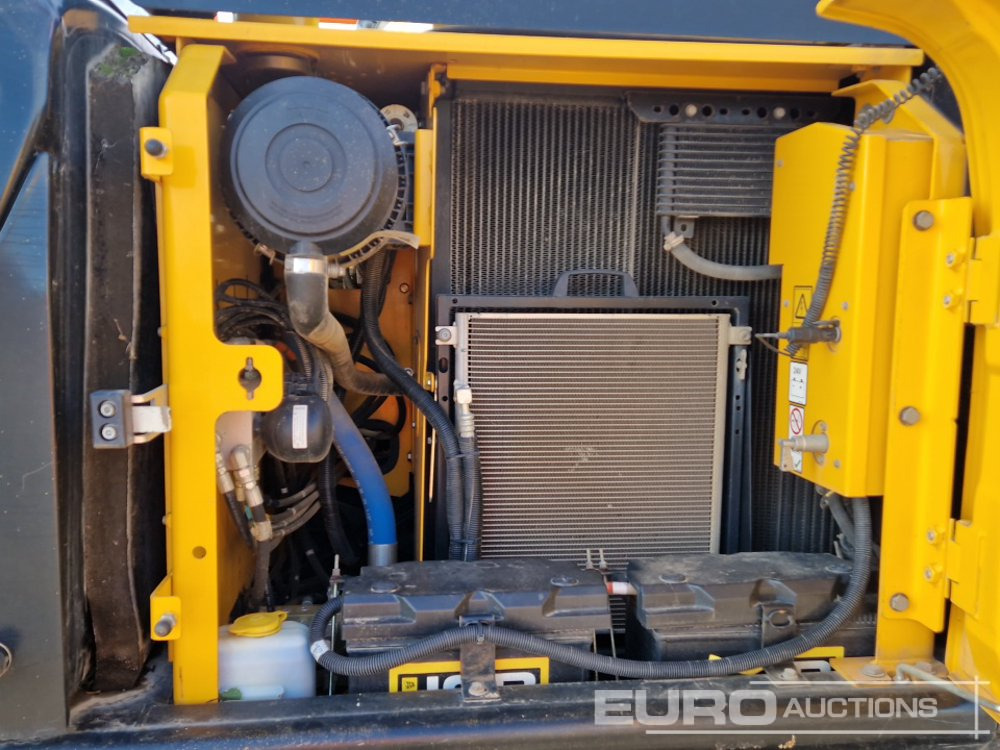 Гусеничный экскаватор 2019 JCB JS131LC: фото 30