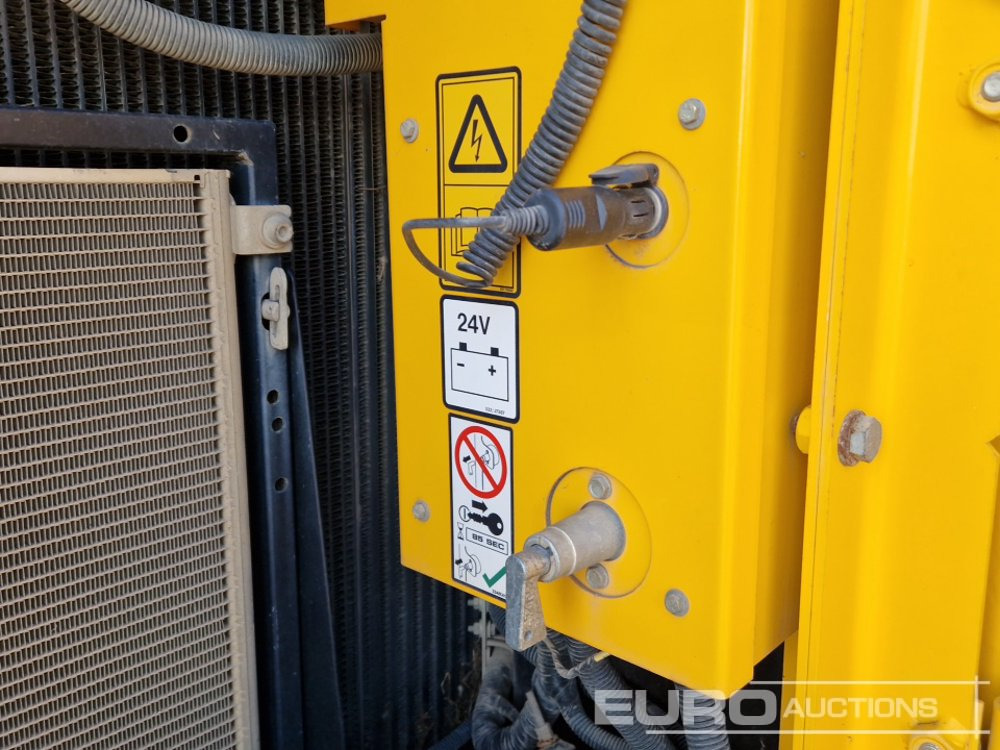 Гусеничный экскаватор 2019 JCB JS131LC: фото 34