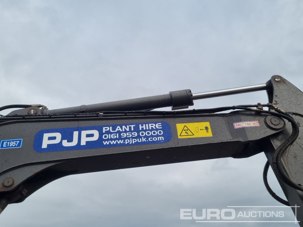 Мини-экскаватор 2019 Volvo ECR88D: фото 21