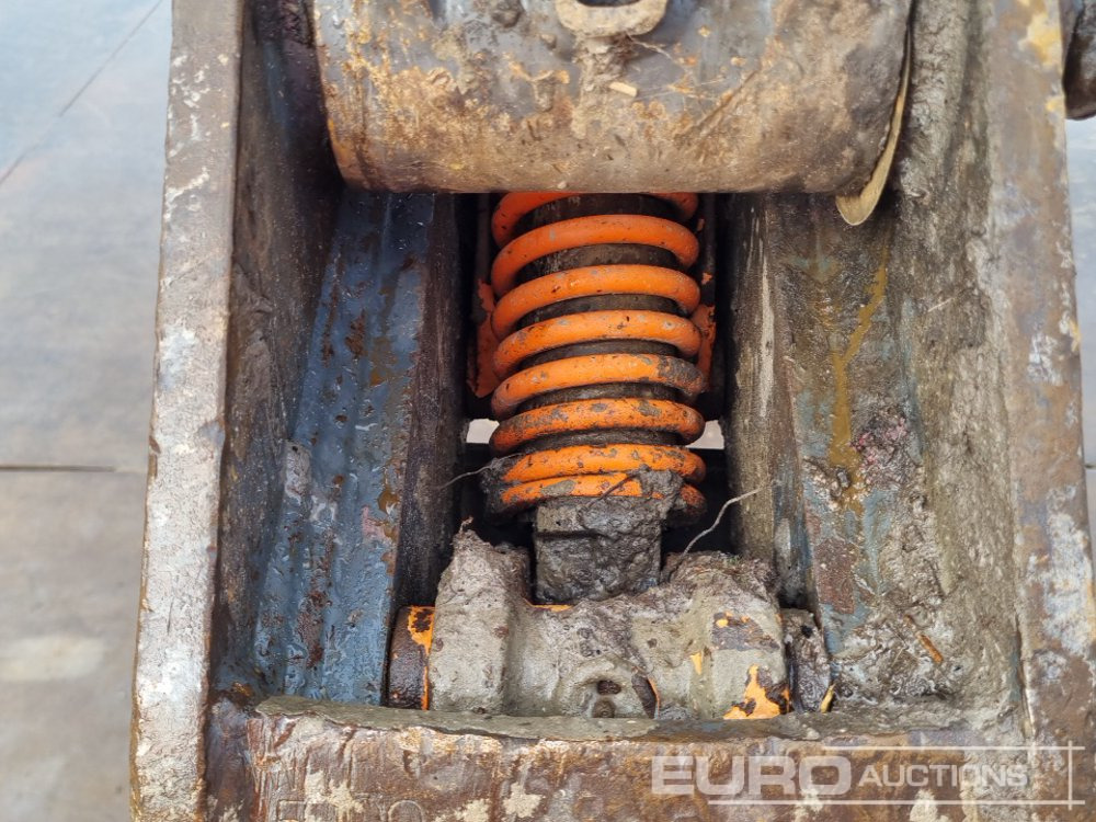 Мини-экскаватор 2019 Volvo ECR88D: фото 33