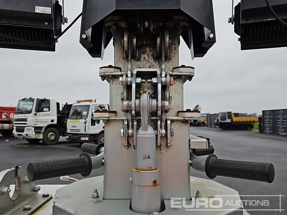 Осветительная мачта 2020 Trime X-ECO-BATTERY: фото 15 Осветительная мачта 2020 Trime X-ECO-BATTERY: фото 15