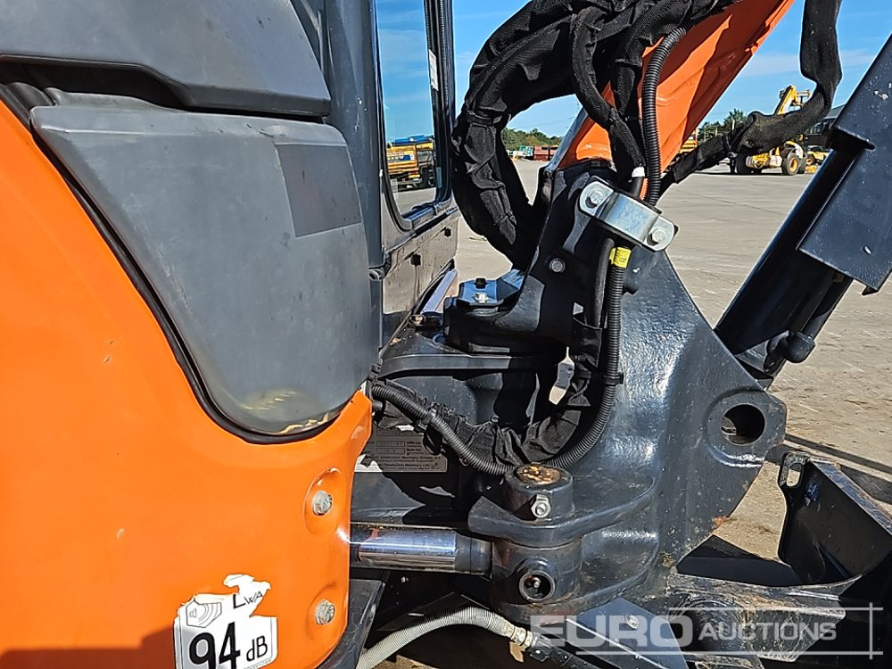 Мини-экскаватор 2021 Hitachi ZX33U-6 CLR: фото 20