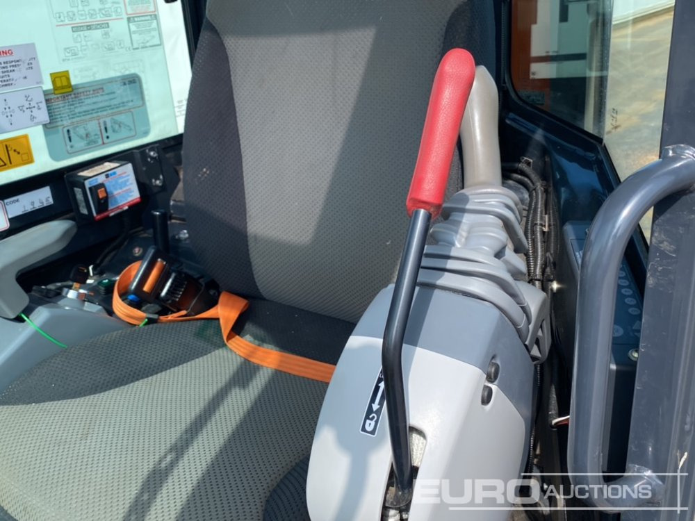 Мини-экскаватор 2024 Hitachi ZX26U-6 CLR: фото 30