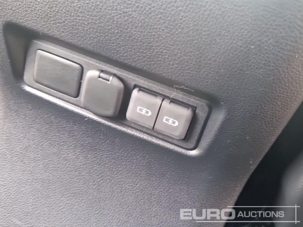 Внедорожник 2024 Toyota Land Cruiser: фото 34