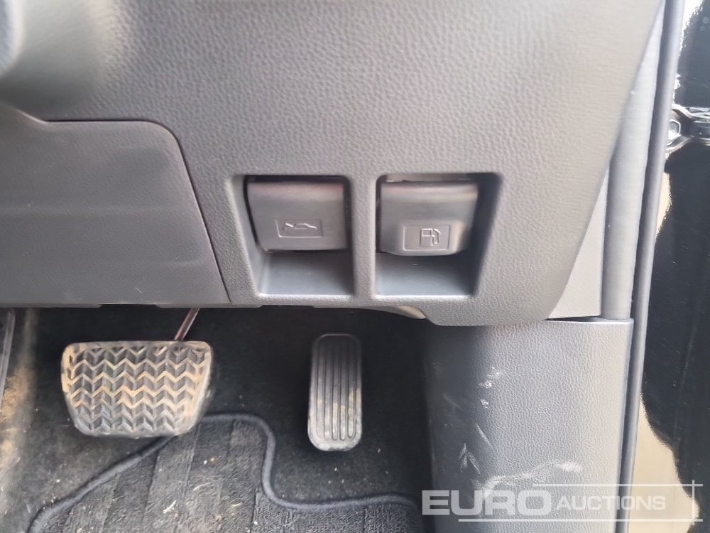 Внедорожник 2024 Toyota Land Cruiser: фото 50